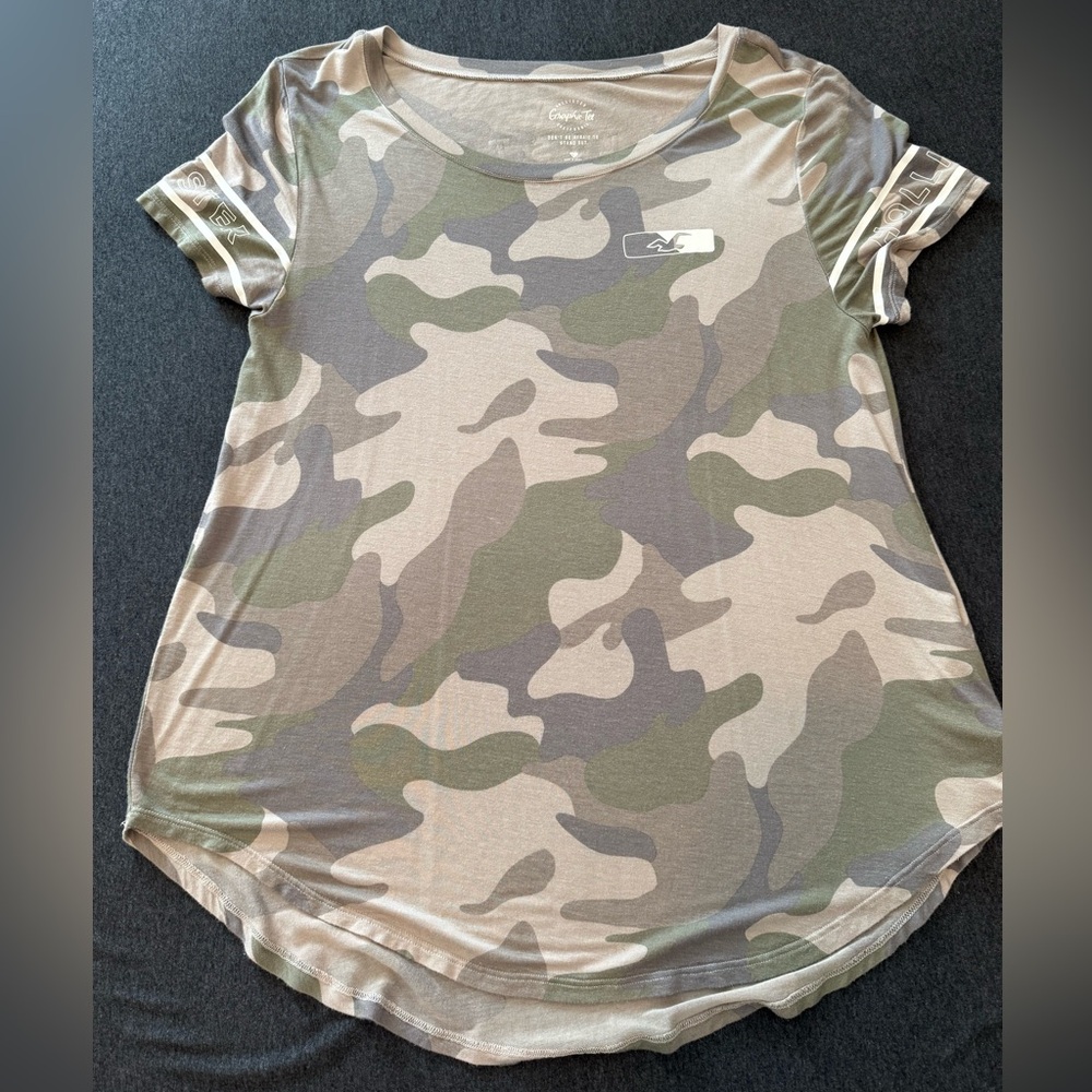 Hollister Camo Print Women's Top L